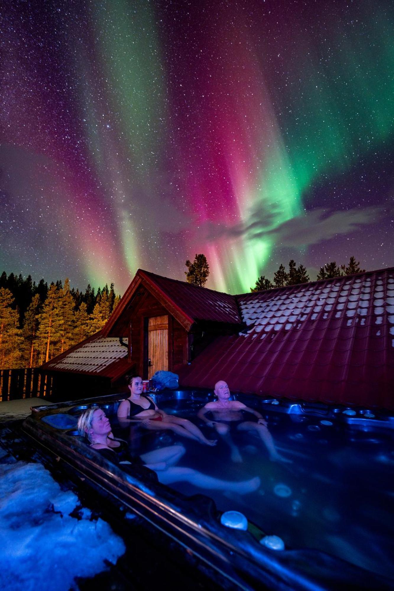 Reisa Lodge Storslett Екстериор снимка